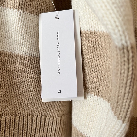 Velvet by Graham & Spencer Lucie Cashmere blend Sweater - Picture 6 of 8